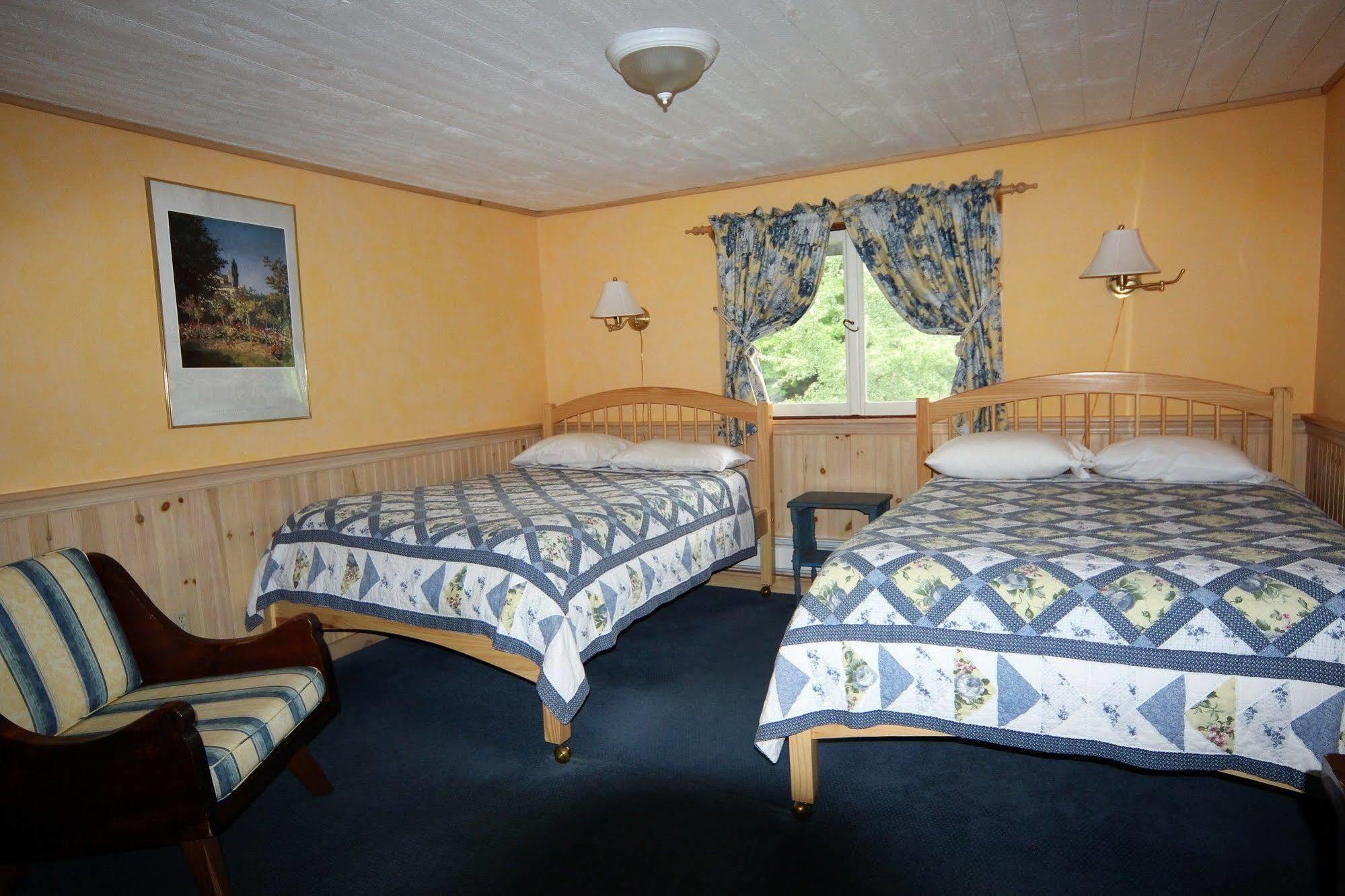 Blue Gentian Lodge At Magic Mountain Londonderry Dış mekan fotoğraf