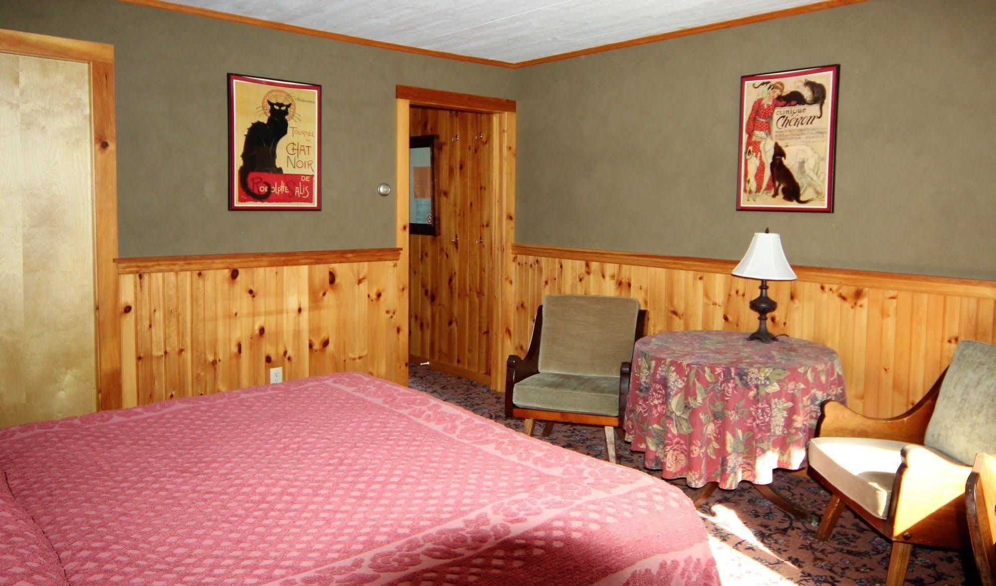 Blue Gentian Lodge At Magic Mountain Londonderry Dış mekan fotoğraf